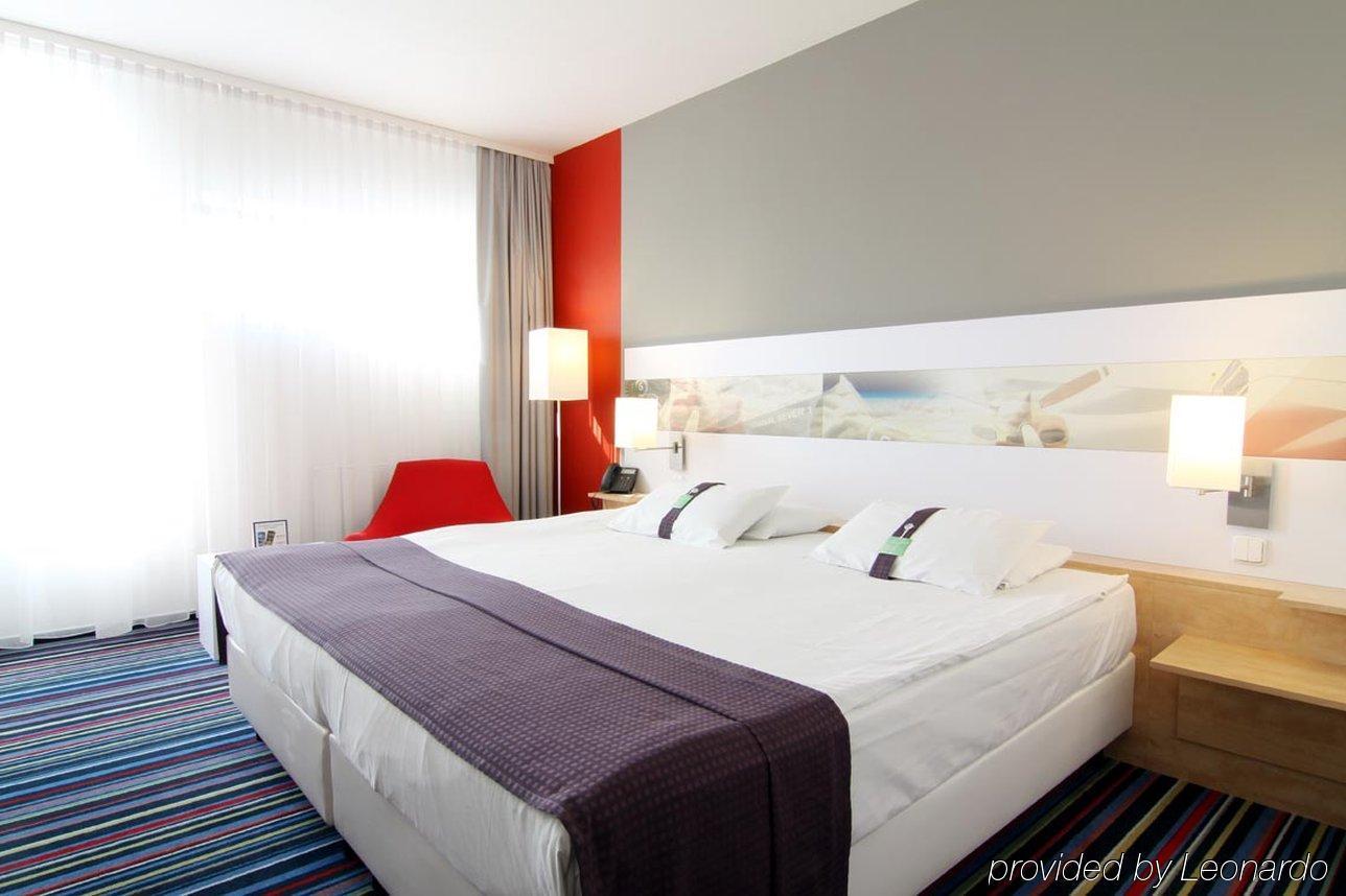 Hotel Airport By Ihg Prague